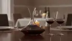Wein richtig dekantieren: Ein Leitfaden